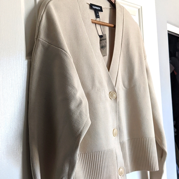 Express NWT Cropped Cardigan - Picture 2 of 6
